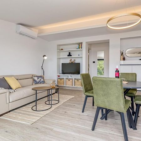 Kostabela - Sea View Lägenhet Rijeka Exteriör bild